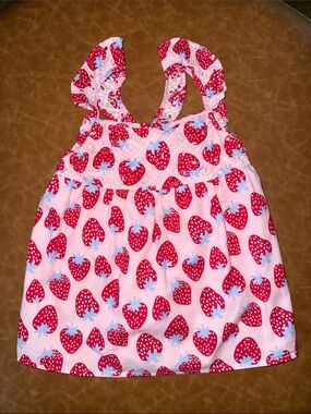 Crown & Ivy Girls 6 Pink Strawberry Print Top